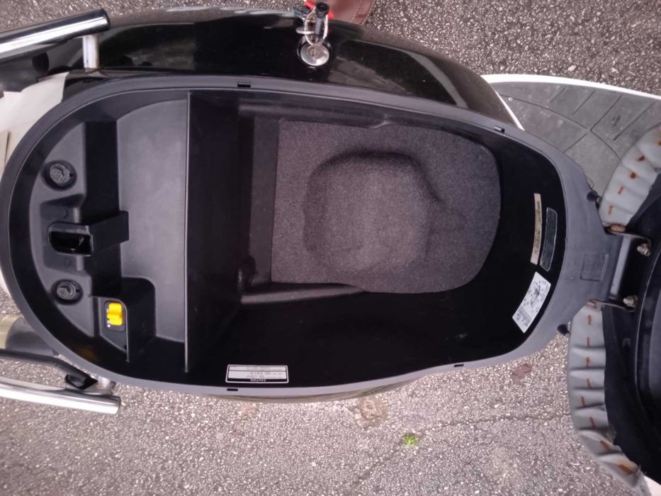 Scooter Sym Mio 50 cm3 Otimo estado.Muito económica.