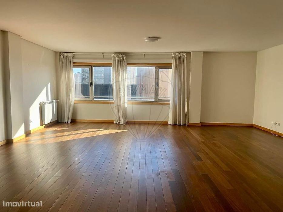 Apartamento T3 para arrendamento