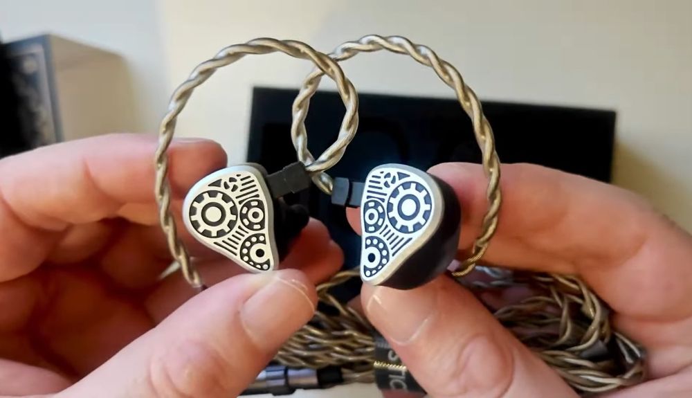 Binary Acoustics Dynaquattro IEM auriculares