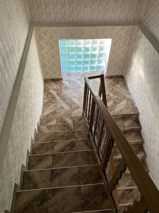 Продається Будинок,є рибник,поруч гори,красива природа