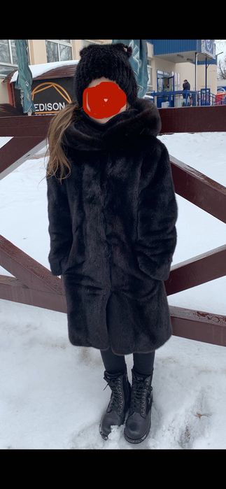 Шубка норкова для дівчинки 6-8 років