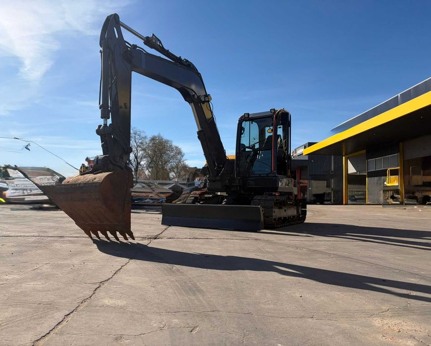 Giratória Volvo ECR 88 D Raio Curto