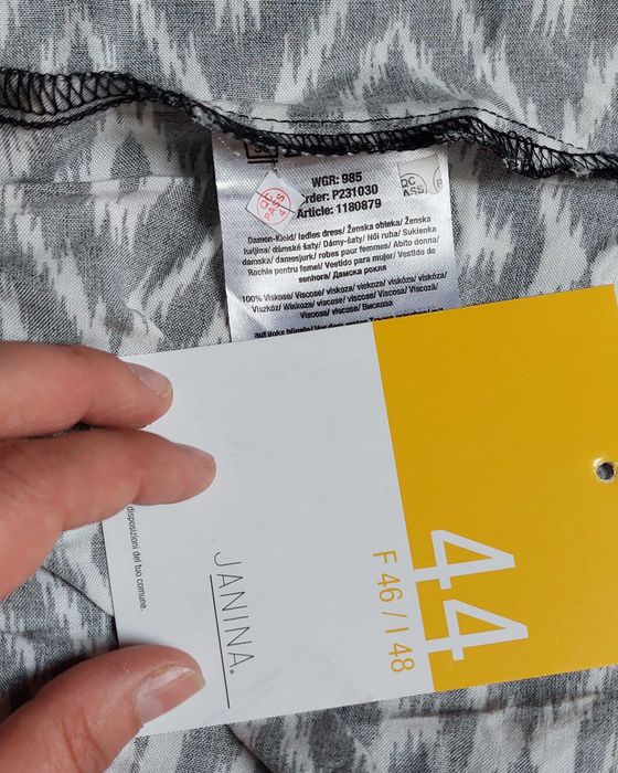 Jak nowa sukienka Kik Janina 44 tuszująca lekka Wiskoza