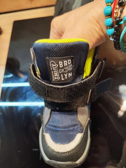 Buty zimowe śniegowce rozmiar 25 raz założone