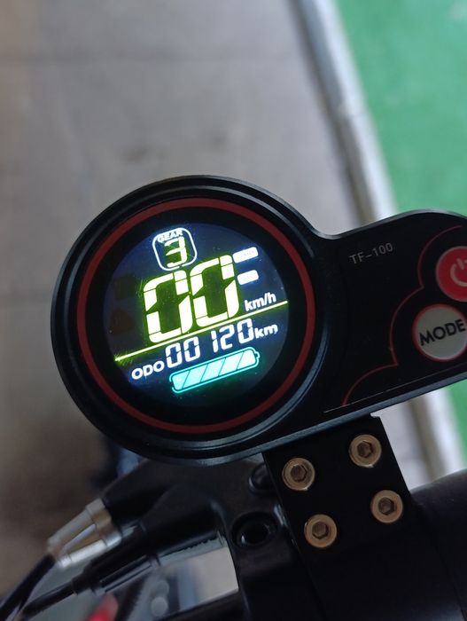Продам Kugo m4 pro +