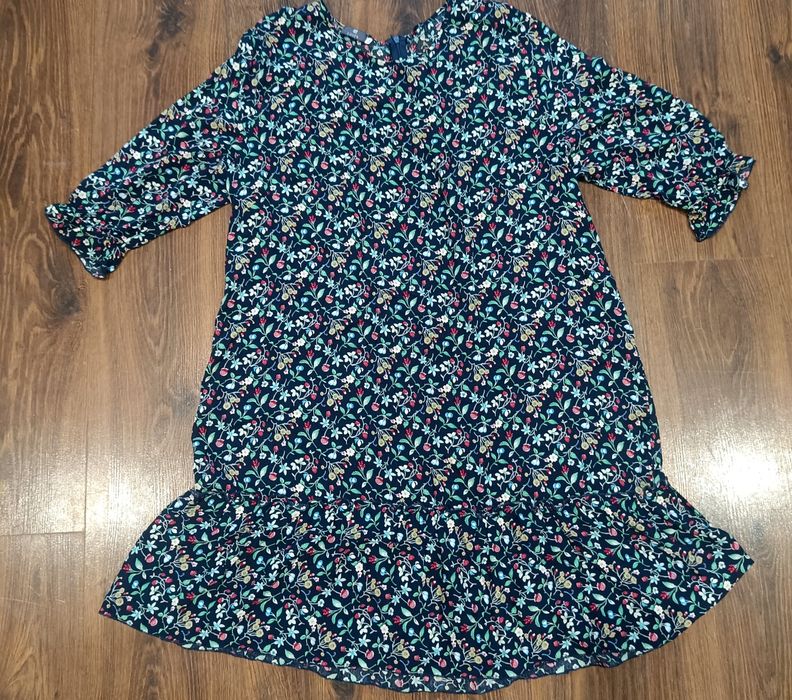 Sukienka plus size, falbanki, łączka, poziomki, rękaw 3/4