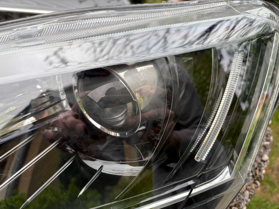 Фара ліва та права Skoda Superb 3 2015-