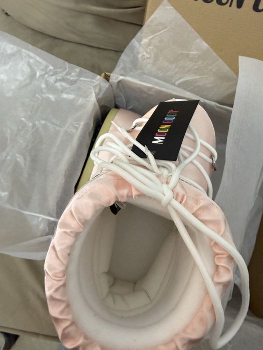 Мунбути Moon boot