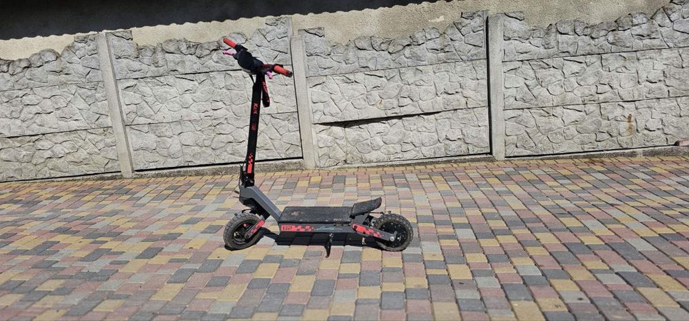 Kukirin g2 електросамокат