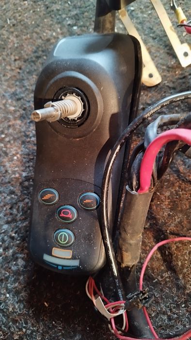 Pilot ,joystick  do wózka inwalidzkiego z wiązką kabli
