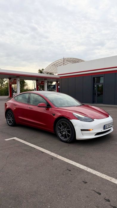 Tesla Model 3 2022 RWD  с LFP батареей 60кВт литий-железо-фосфат
