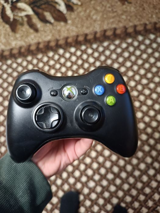 Продаю xbox 360!!