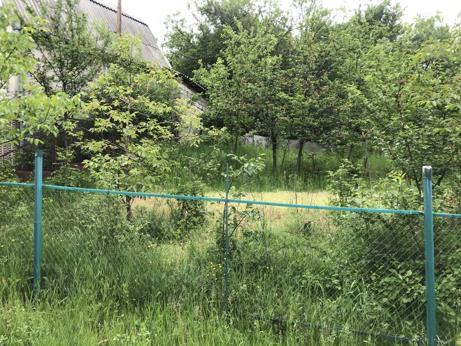 Ділянка з будинком