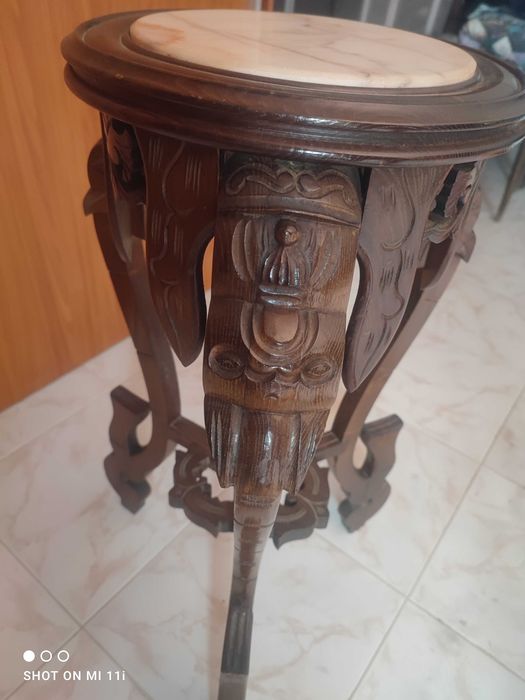 Mesa de apoio/candeeiro