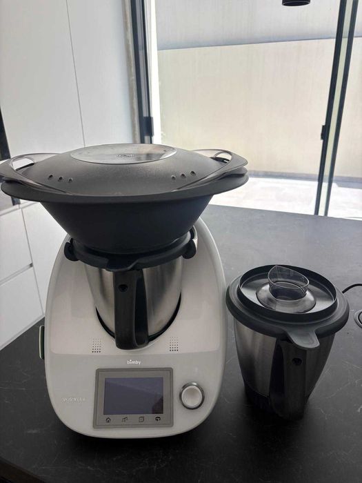 Bimby TM5 com todos os acessórios com 2 copos