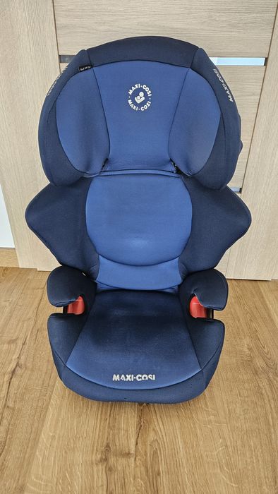 Fotelik samochodowy Maxi  Cosi Rodi  15-36 kg