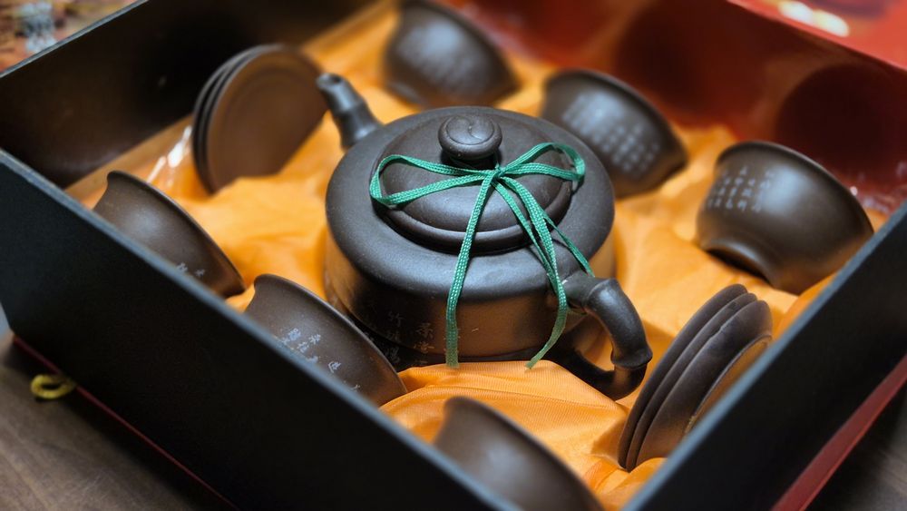 Elegancki, funkcjonalny zestaw do herbaty