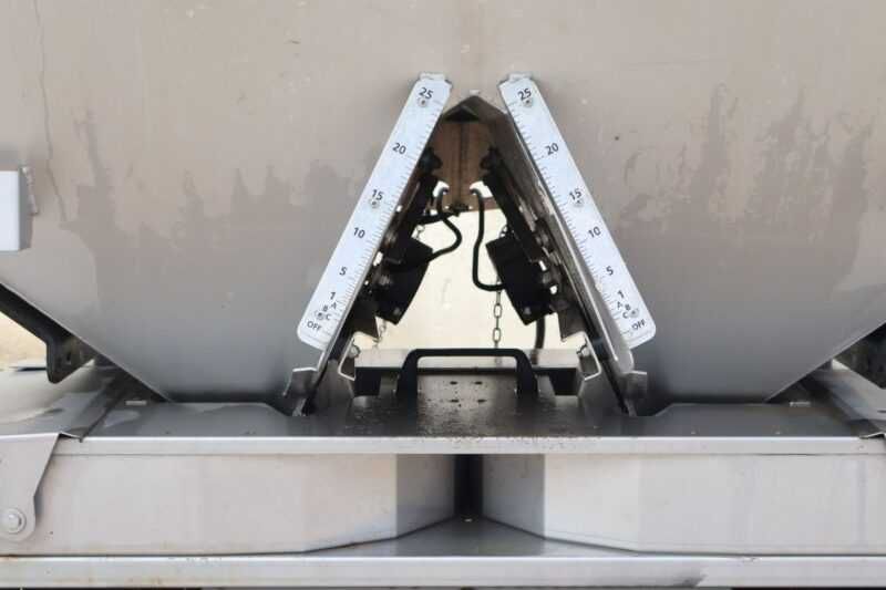 Distribuidor de Adubo DCM SW5 – Semi-Novo