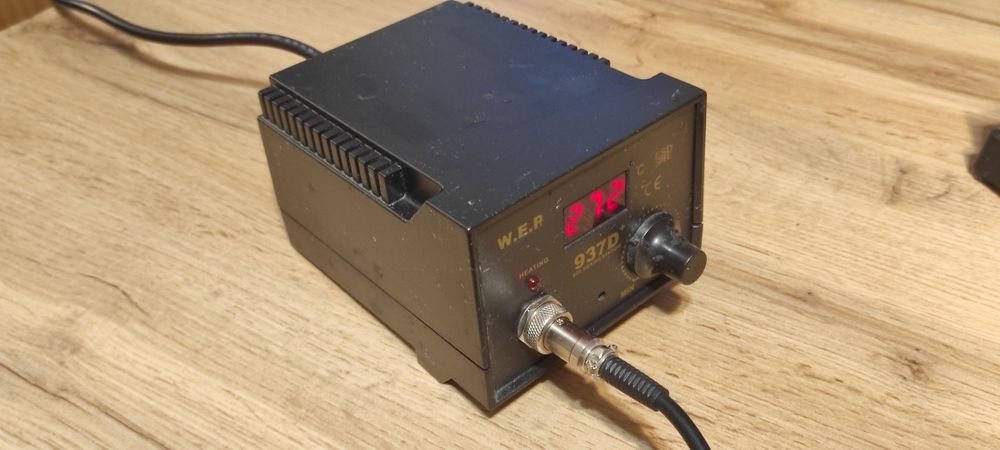 Stacja lutownicza Lutownica WEP 937D+ 75W sprawna groty w zestawie
