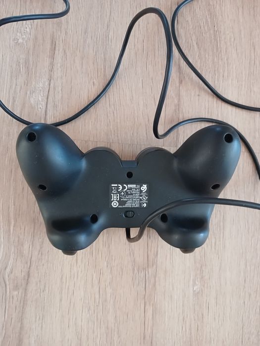 Провідний геймпад Logitech F310.