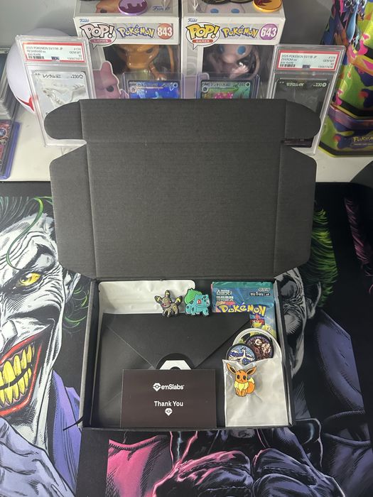Pokemon TCG: Mystery Box