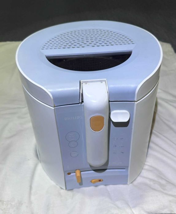 Фритюрница PHILIPS HD-6107 на 2 литра масла
