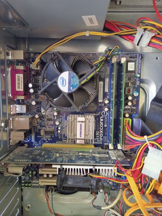 Retro komputer na ramach DDR2 warto !!