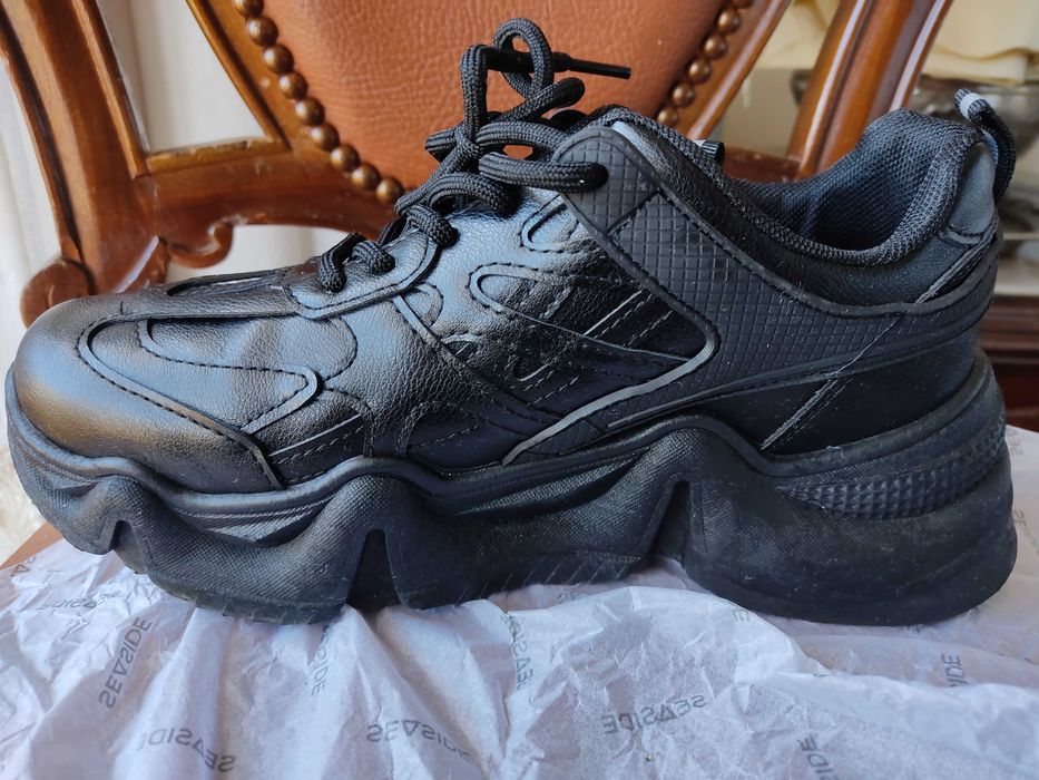 chunky sneakers seaside