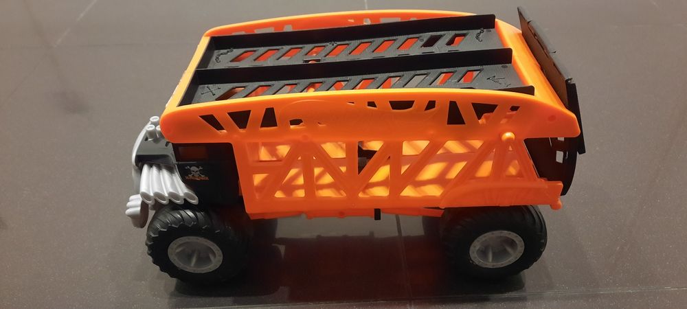 Samochód Hot Wheels Monster Trucks Transporter