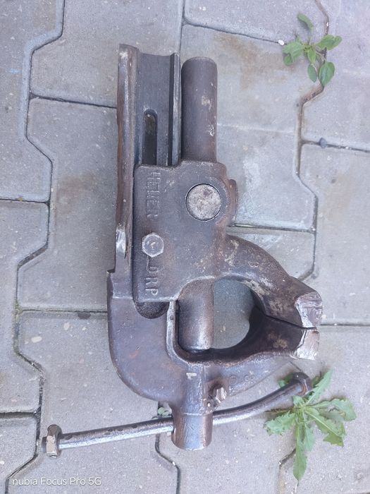 Niemieckie Imadło ślusarskie  heuer front  100