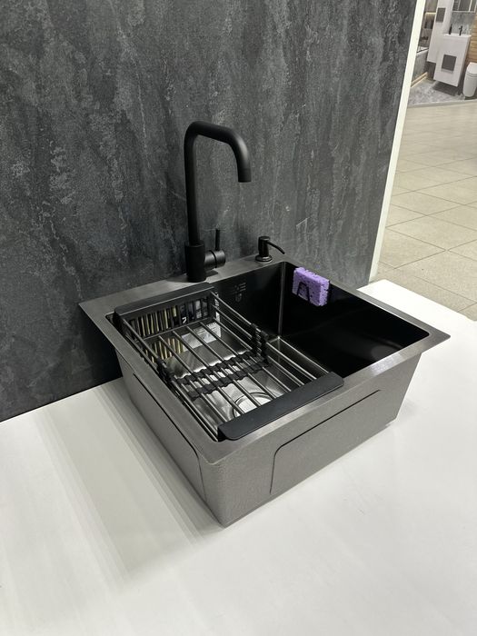 Акция !!! Кухонный комплект ,Мойка Lidz размер 50 на 50