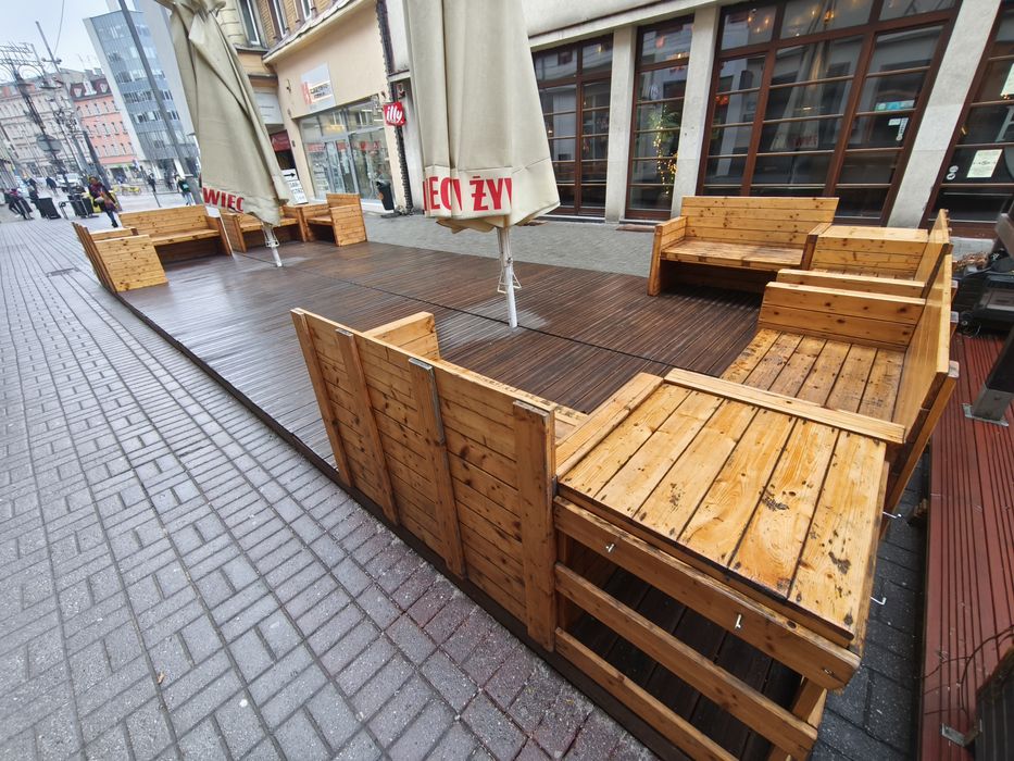 Ogródek - Taras - Podest - Patio restauracyjny  / gastronomiczny