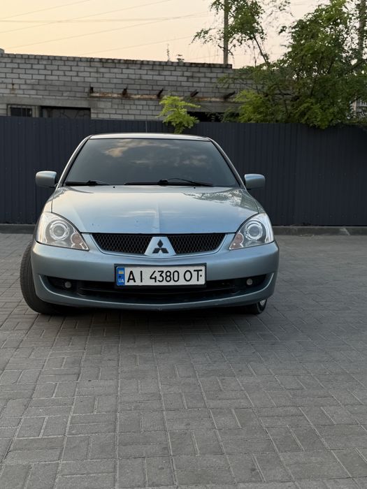 В продажу мітсубісі ланцер 9