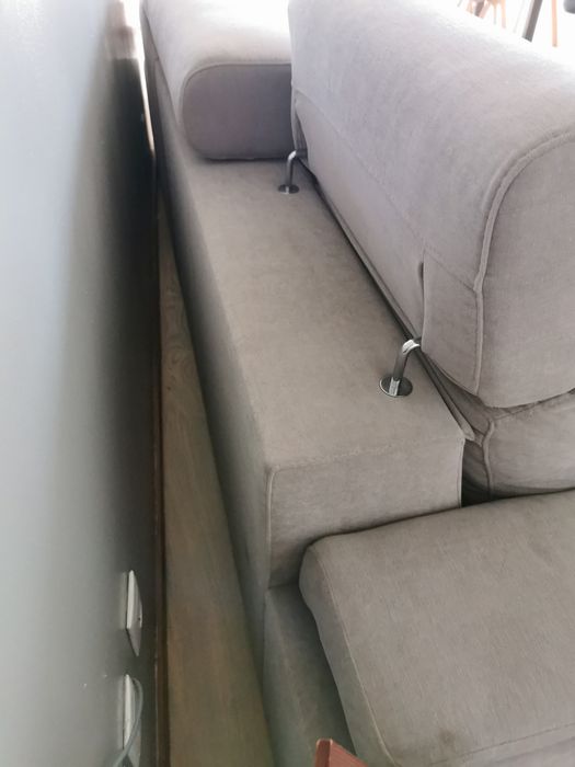 Sofá chaise longue comprimento 2.65cm por 1.90cm e  60cm