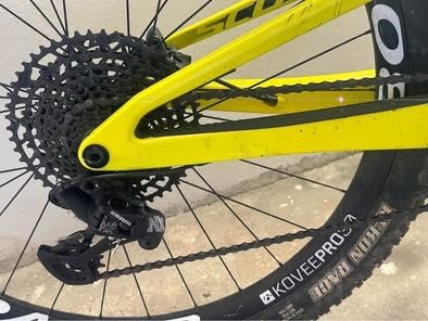 Vendo Bicicleta scott spark rc