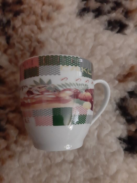 Chávena de café e Pires Happy Casa