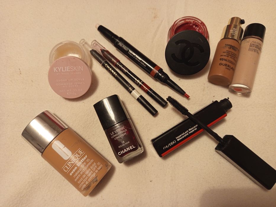 Zestaw kosmetyków do makijażu Chanel Guerlain Shiseido