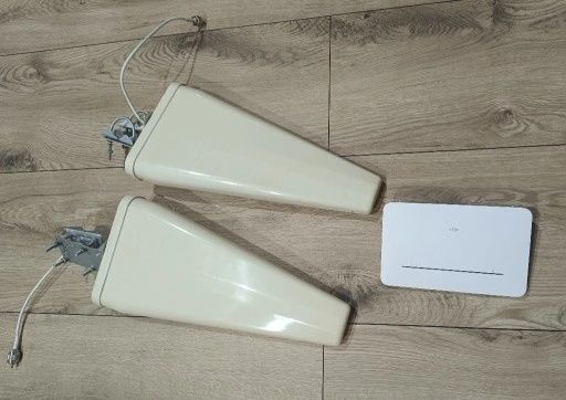 Router GSM LTE SOYEALINK B535-333 (HUAWEI), 2 x antena kierunkowa