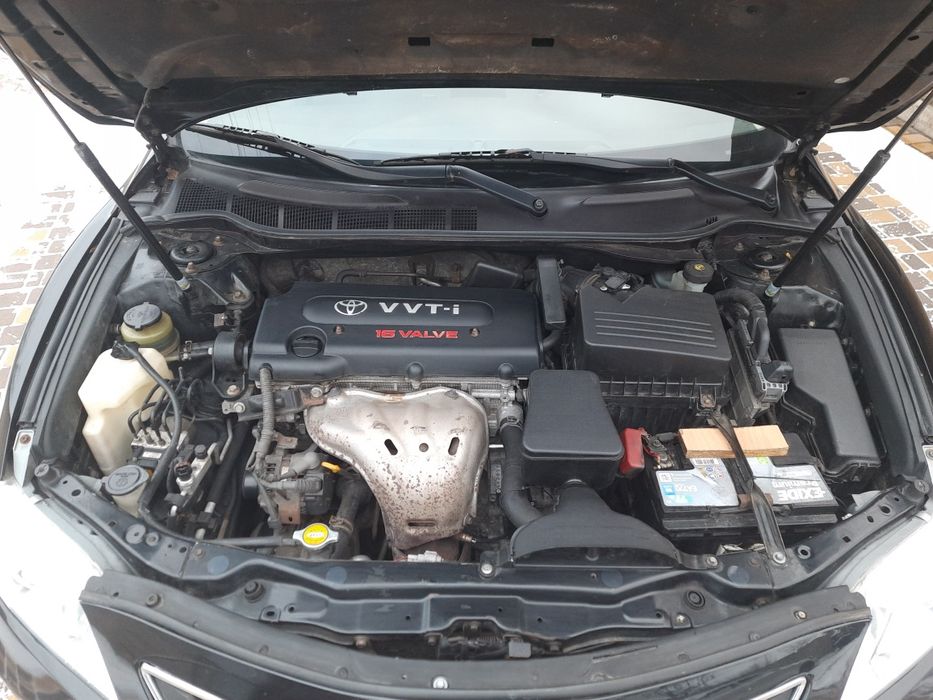 Toyota Camry40          2.4 GAZ-BENZ