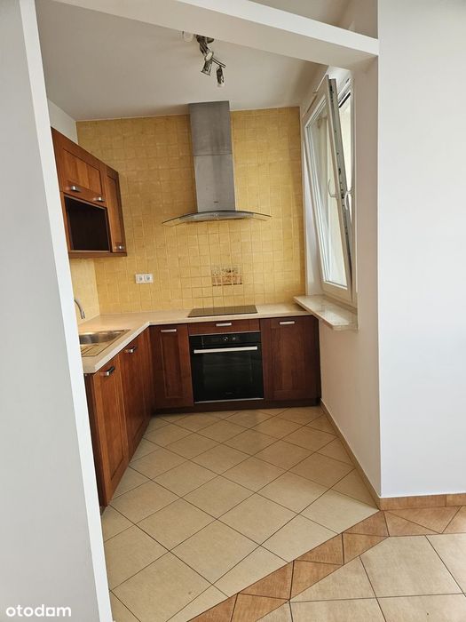 Jasne 2-pokojowe mieszkanie, loggia. Blisko planowanego metra-14piętro
