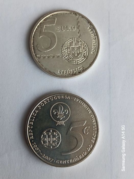 2 moedas de 5 € de prata de 2003 e 2007.