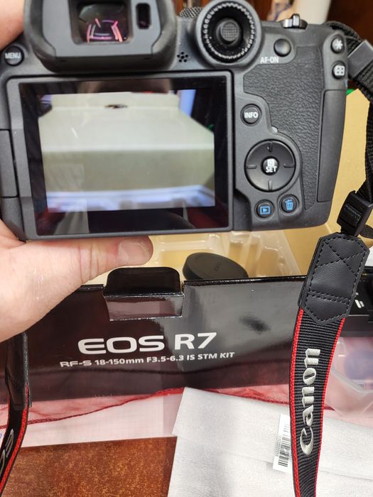 Aparat Canon Eos R7