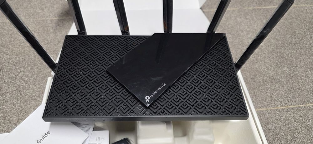 TPLINK AXE5400 Archer AXE75 Wifi 6E Tri-band 6 stream router