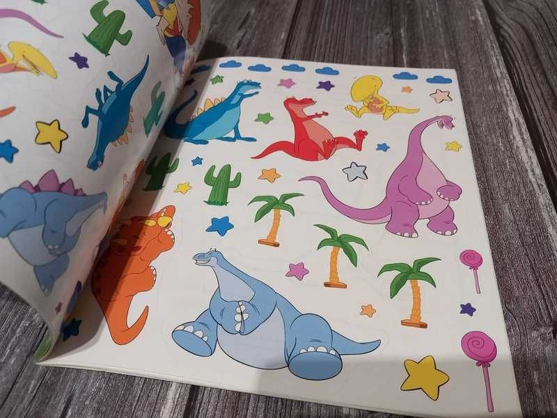Harry i wiaderko pełne dinozaurów