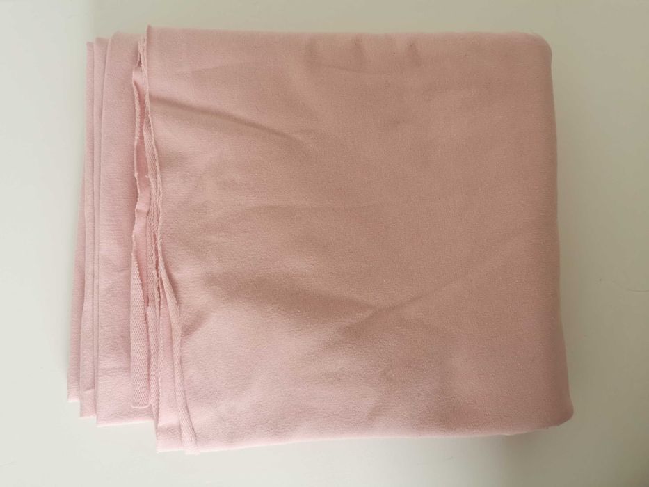 Dresówka materiał do szycia pudrowy róż 1,94x1,13cm