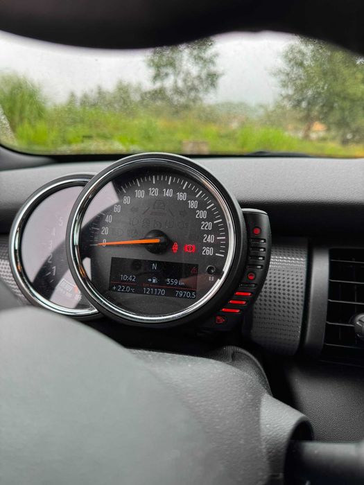 MINI Cooper D 2015 | 122.000 km