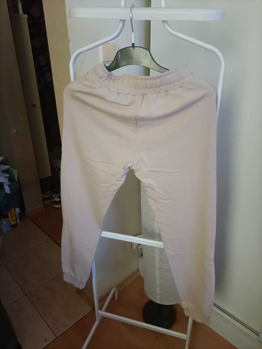 Basiclo spodnie dresowe beżowe S