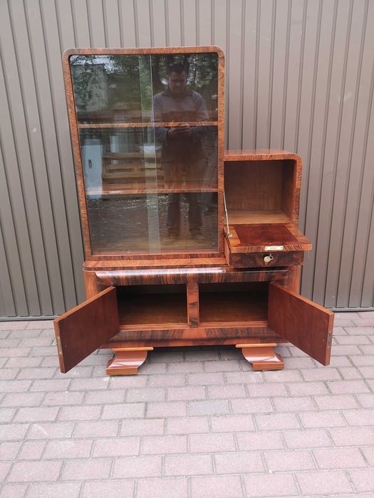 Witryna Barek ART-DECO Unikat Orzech Stara Antyk W Bardzo Dobrym Stanie .
