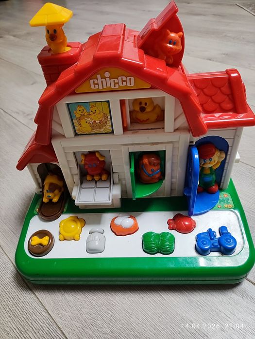 Продам оригінальну ферму Chicco.