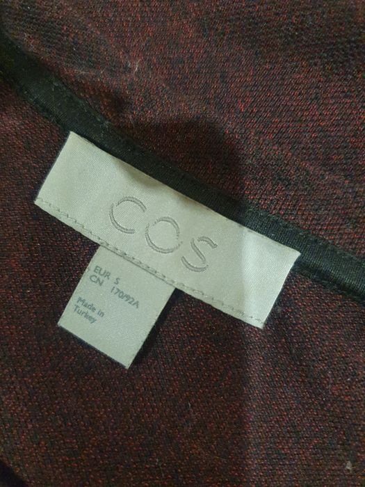 Светер  COS  рівного крою